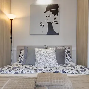  Apartment Milanrentals - Tiffany