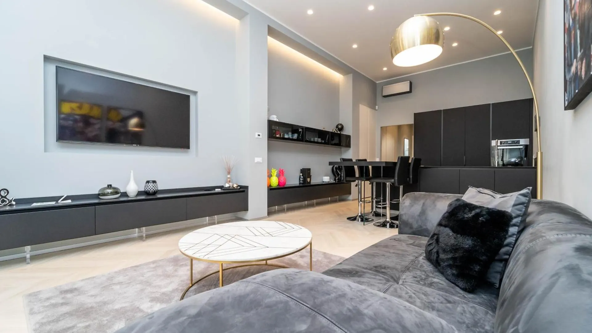 Lr Deluxe Apartments - Loft Di Lusso - Repubblica Milan Italy