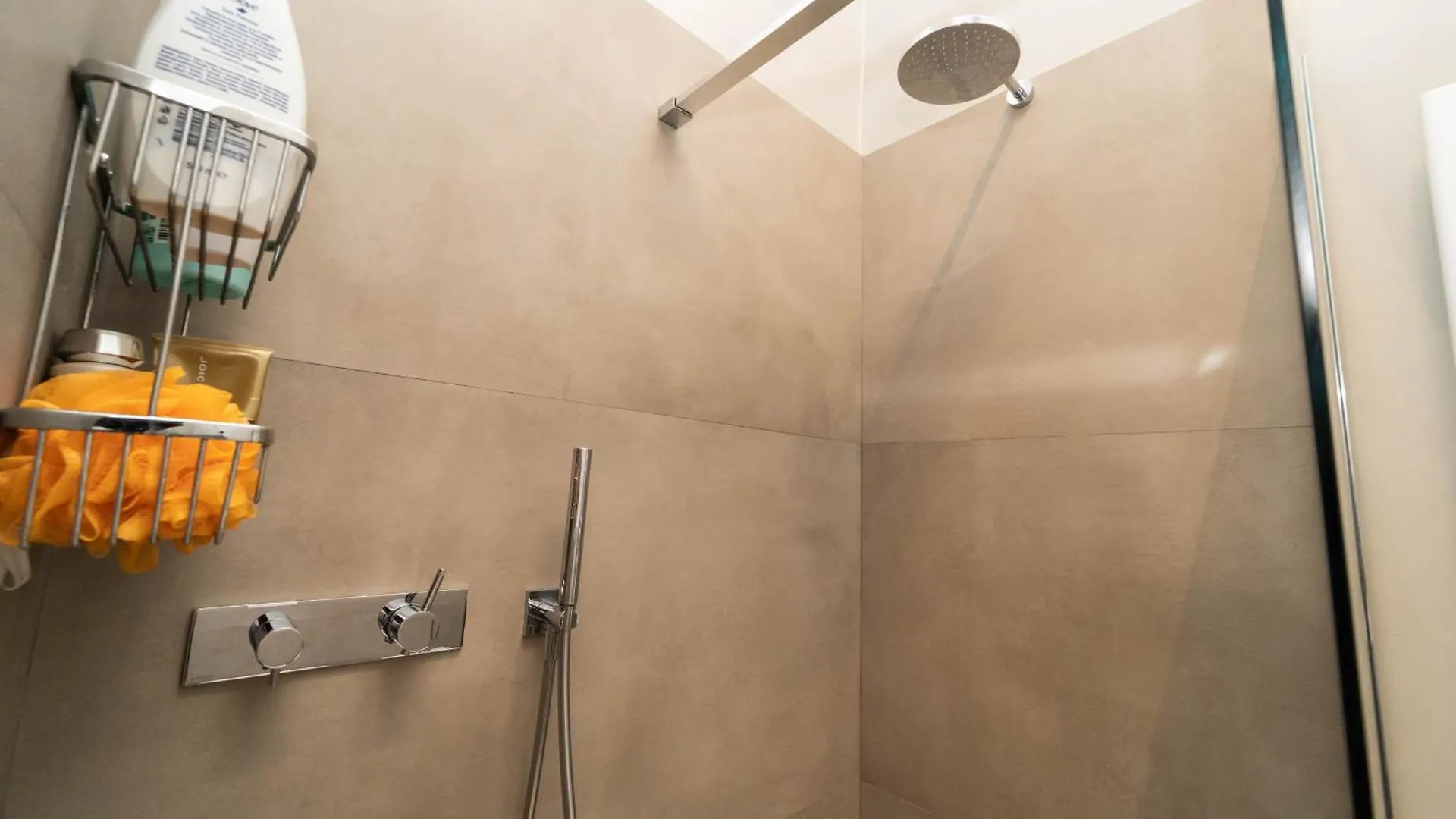 Lr Deluxe Apartments - Loft Di Lusso - Repubblica Milan
