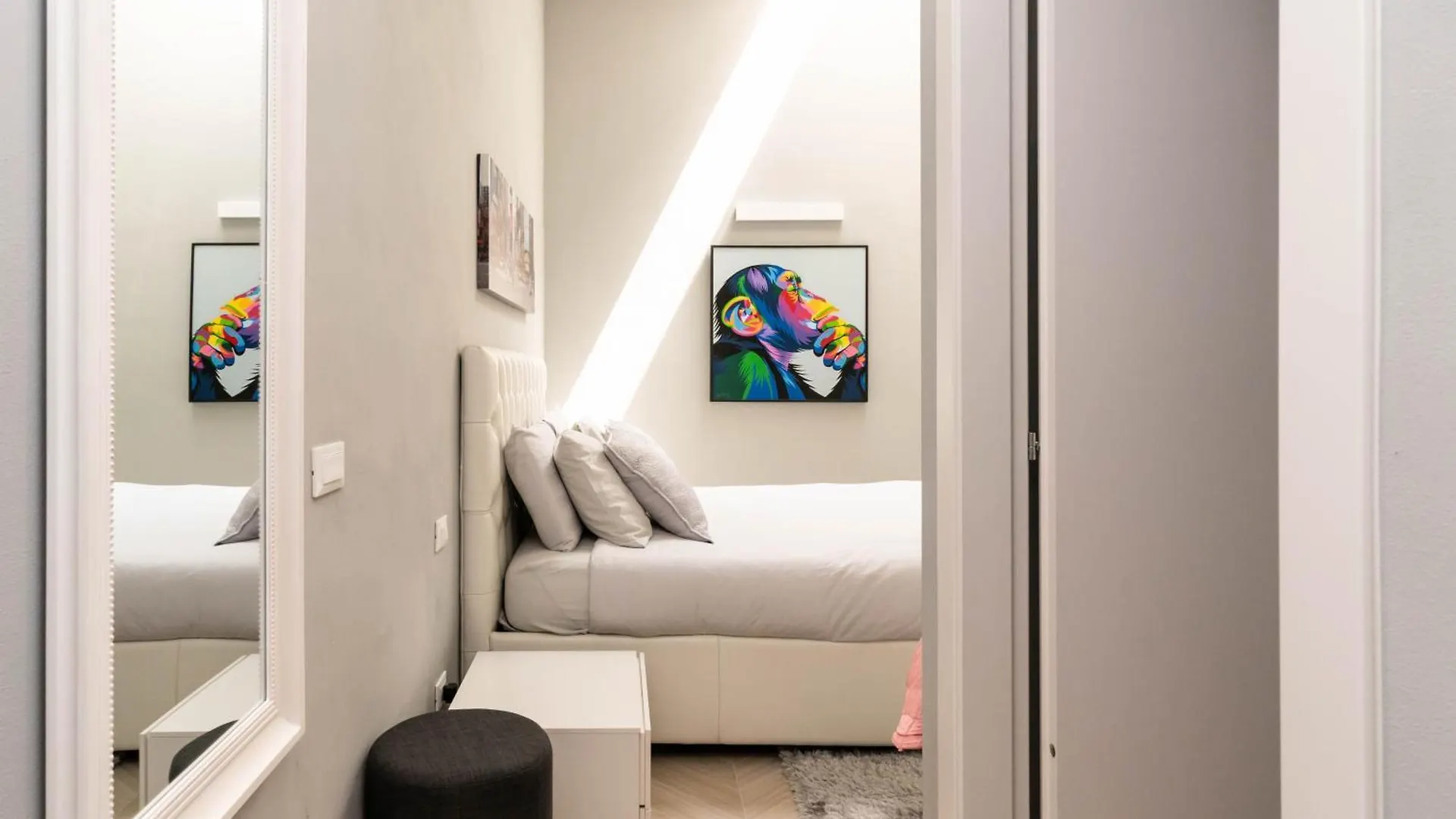 Lr Deluxe Apartments - Loft Di Lusso - Repubblica contacts